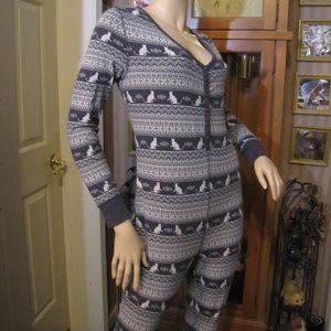 xhilaration Sleepwear Gray w/Cats Pajamas M
